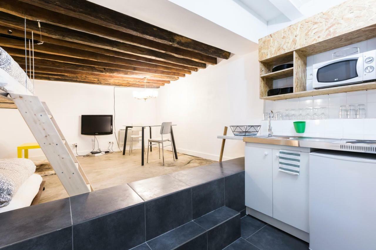 Charming 20M² Near Le Marais Apartment Париж Екстериор снимка