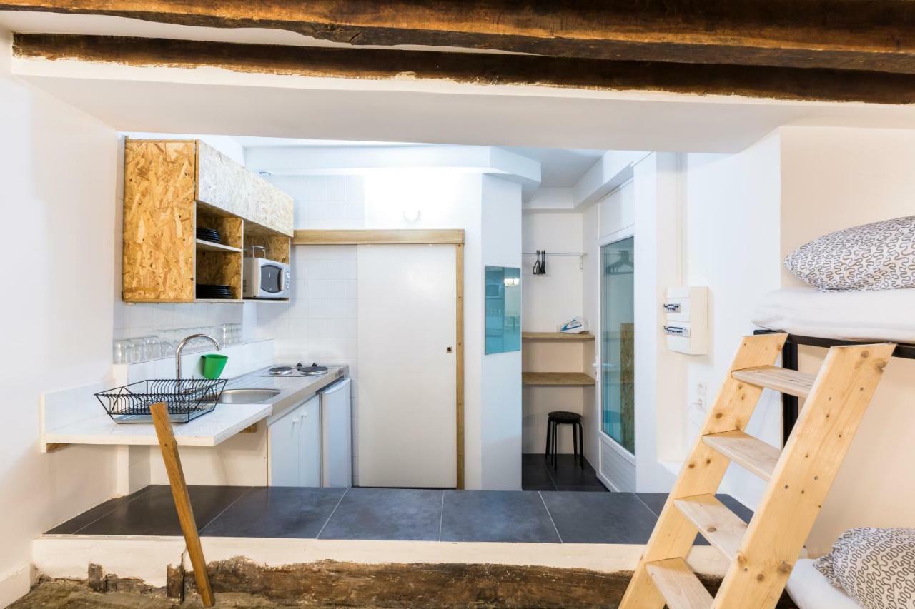 Charming 20M² Near Le Marais Apartment Париж Екстериор снимка