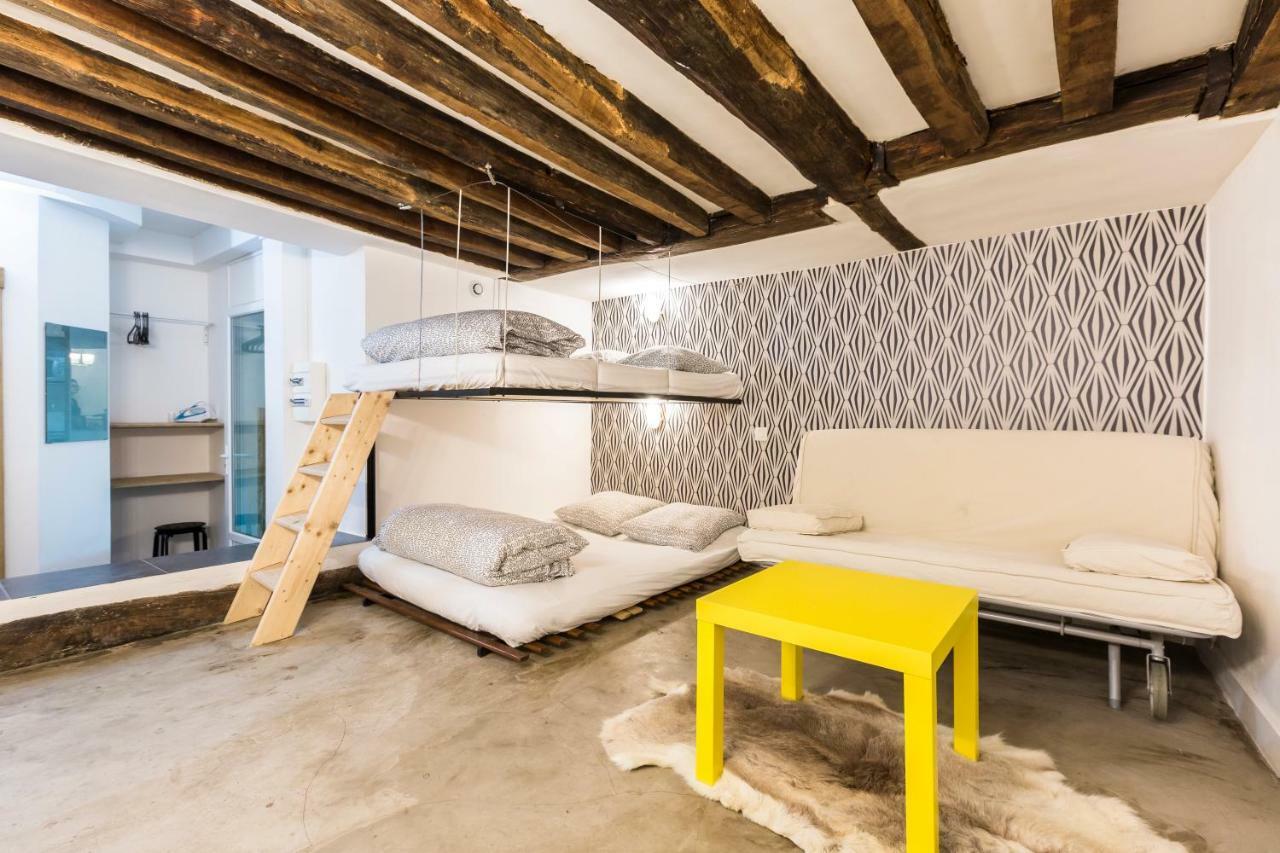 Charming 20M² Near Le Marais Apartment Париж Екстериор снимка